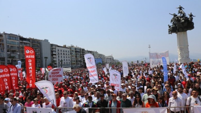 izmir-1 mayıs